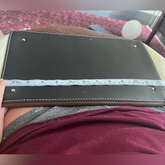 Carolina Herrera Vendome Tote - Picture 7 of 10